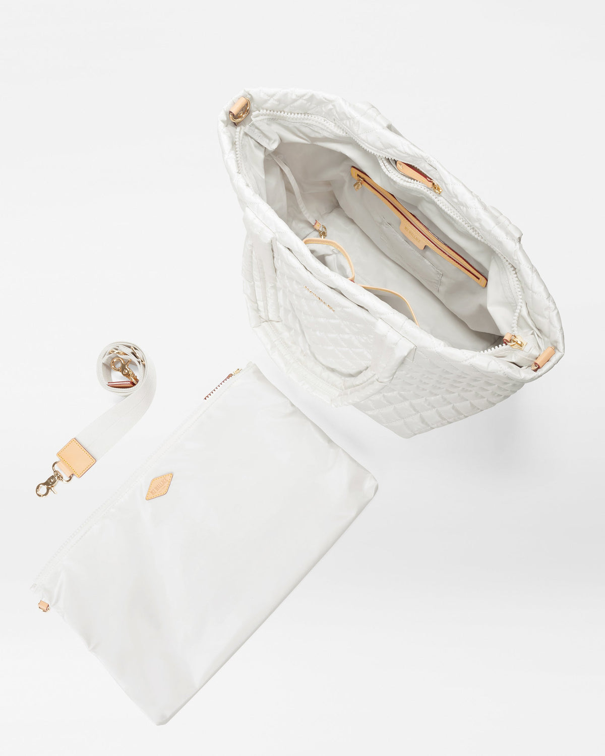 Pearl Metallic Medium Metro Tote Deluxe